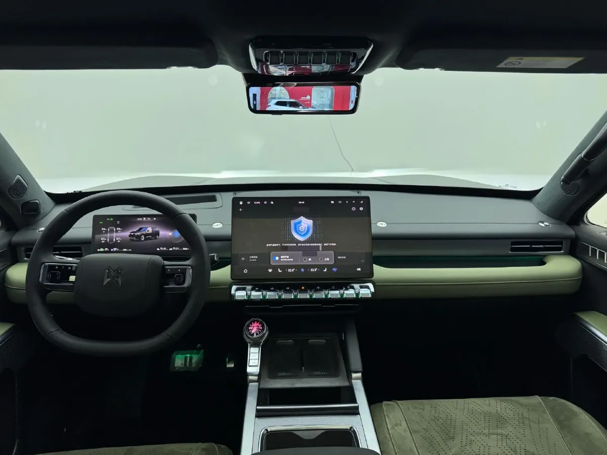 2025 M Hero WarriorM817 1.5T 197HP L4 2DHT PHEV,autocango,china used car exporter,china ev exporter,chinese used car exporter,chinese used ev exporter