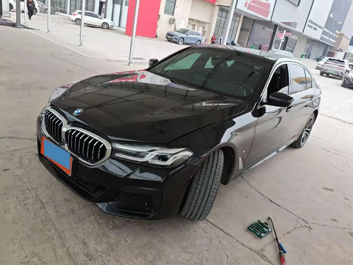 2021 BMW 5 Series 2.0T 184HP L4 8AT