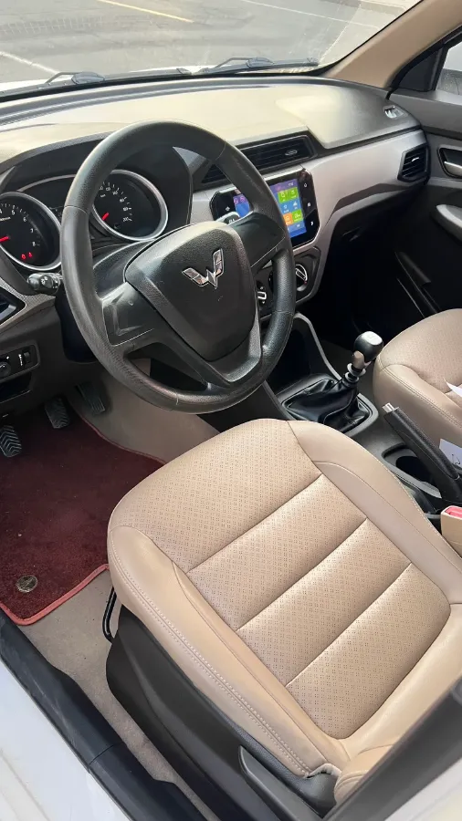 2019 WuLing HongGuang Plus 1.5T 147HP L4 6MT,autocango,china used car exporter,china ev exporter,chinese used car exporter,chinese used ev exporter