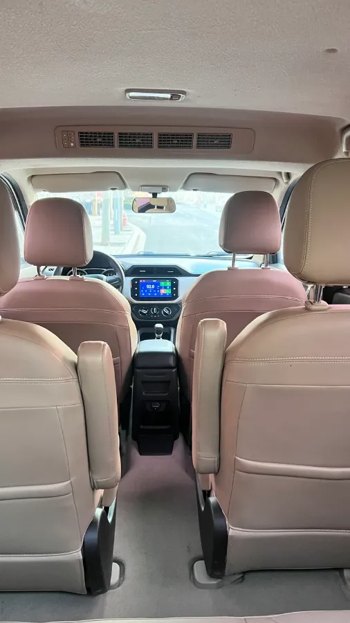 2019 WuLing HongGuang Plus 1.5T 147HP L4 6MT,autocango,china used car exporter,china ev exporter,chinese used car exporter,chinese used ev exporter