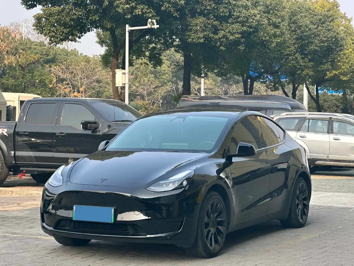 2022 Tesla Model Y BEV 60KWH