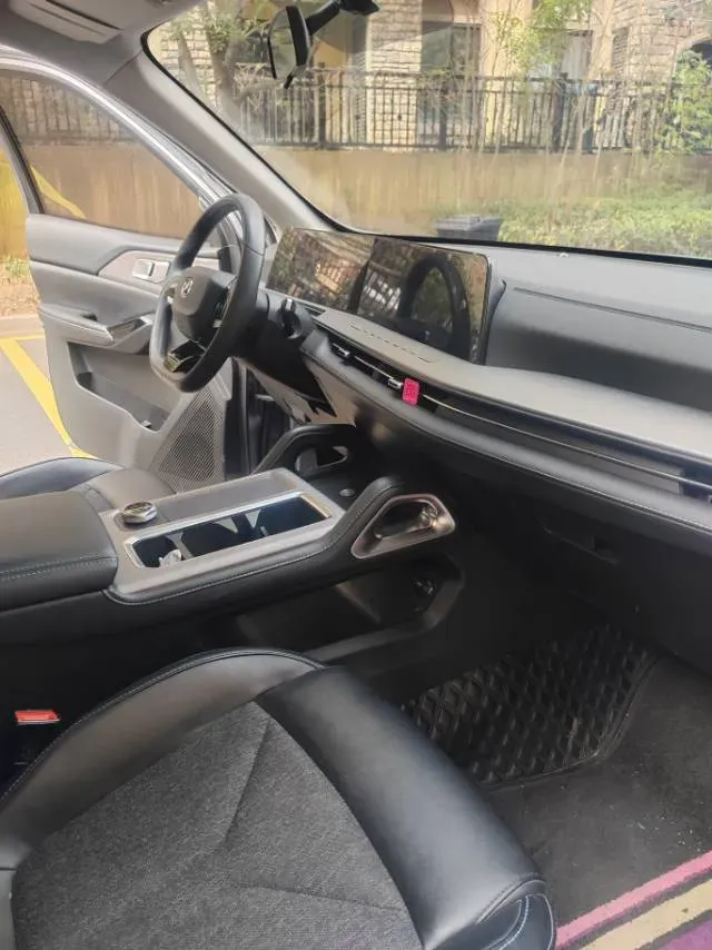 2024 ChangAn Hunter 2.0T 190HP L4 REEV 31.18KWH,autocango,china used car exporter,china ev exporter,chinese used car exporter,chinese used ev exporter
