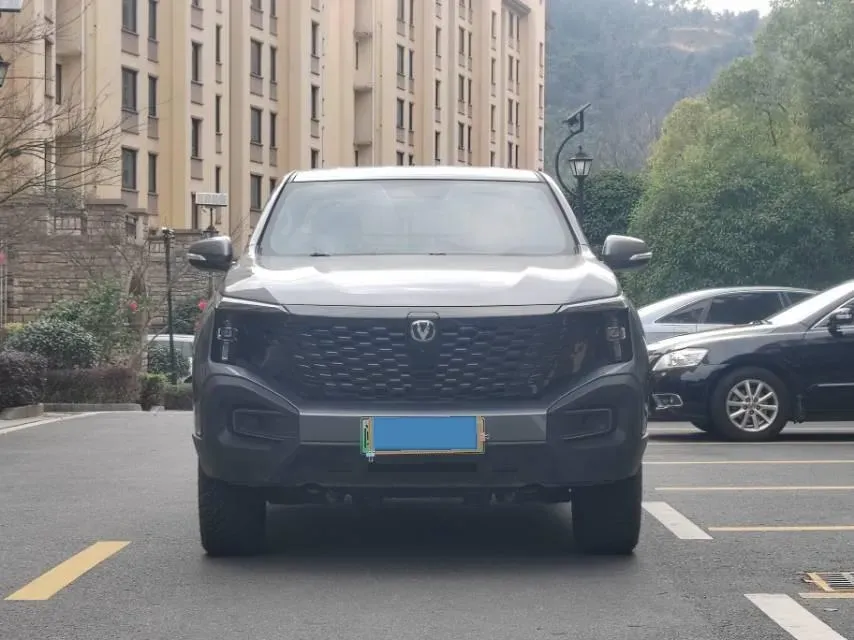 2024 ChangAn Hunter 2.0T 190HP L4 REEV 31.18KWH,autocango,china used car exporter,china ev exporter,chinese used car exporter,chinese used ev exporter