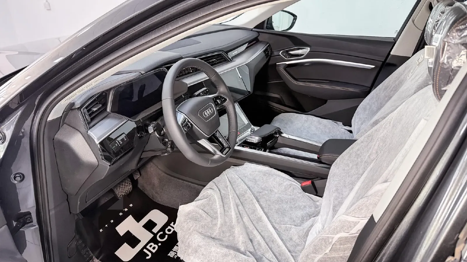 2021 Audi e-tron BEV 96.7KWH,autocango,china used car exporter,china ev exporter,chinese used car exporter,chinese used ev exporter