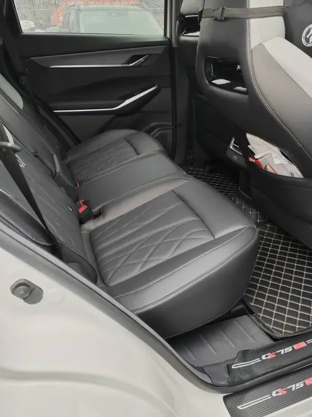 2025 ChangAn CS75 Plus 1.5T 192HP L4 8AT,autocango,china used car exporter,china ev exporter,chinese used car exporter,chinese used ev exporter