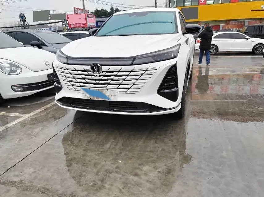 2025 ChangAn CS75 Plus 1.5T 192HP L4 8AT,autocango,china used car exporter,china ev exporter,chinese used car exporter,chinese used ev exporter