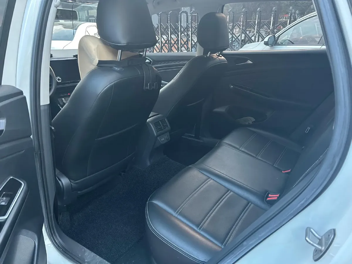 2022 Jetta VS7 1.4T 150HP L4 6AT,autocango,china used car exporter,china ev exporter,chinese used car exporter,chinese used ev exporter