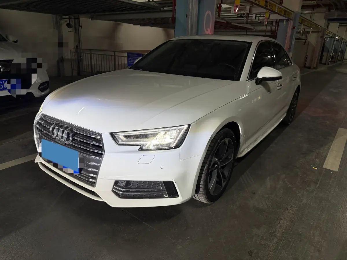 2019 Audi A4L 2.0T 190HP L4 7DCT