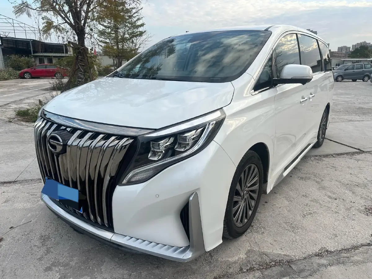 2021 GAC Trumpchi M8 2.0T 252HP L4 8AT