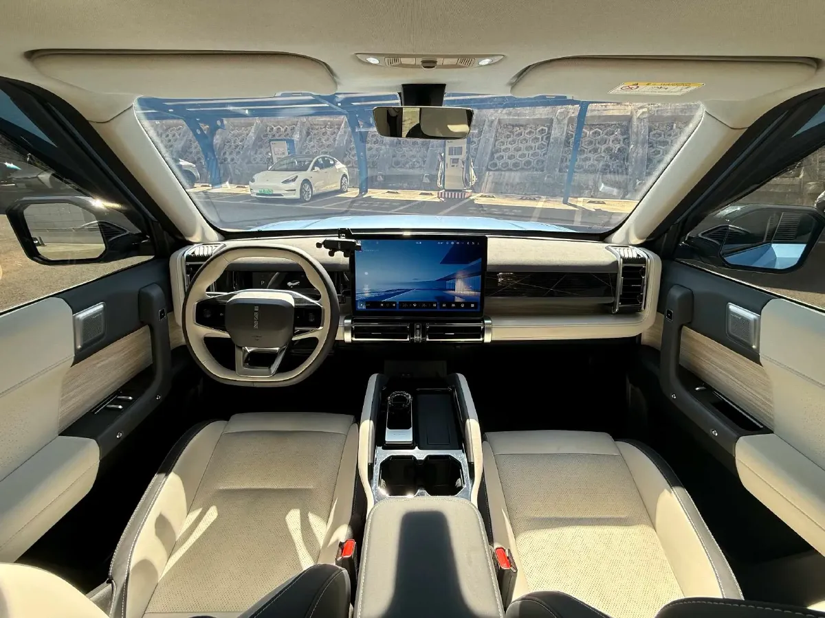 2024 iCAR iCAR 03 BEV 65.69KWH,autocango,china used car exporter,china ev exporter,chinese used car exporter,chinese used ev exporter