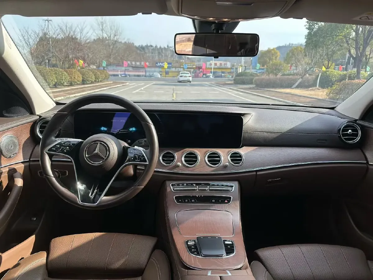 2023 Mercedes-Benz E Class 2.0T 197HP L4 9AT,autocango,china used car exporter,china ev exporter,chinese used car exporter,chinese used ev exporter