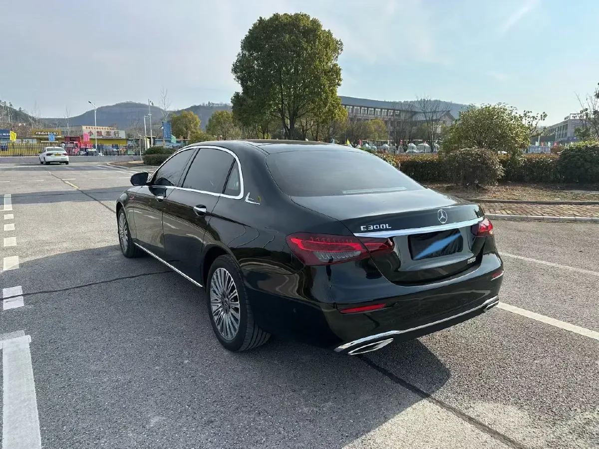 2023 Mercedes-Benz E Class 2.0T 197HP L4 9AT,autocango,china used car exporter,china ev exporter,chinese used car exporter,chinese used ev exporter