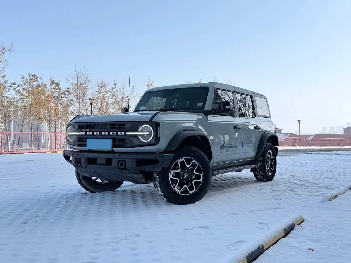 2024 Ford Bronco 2.3T 275HP L4 10AT