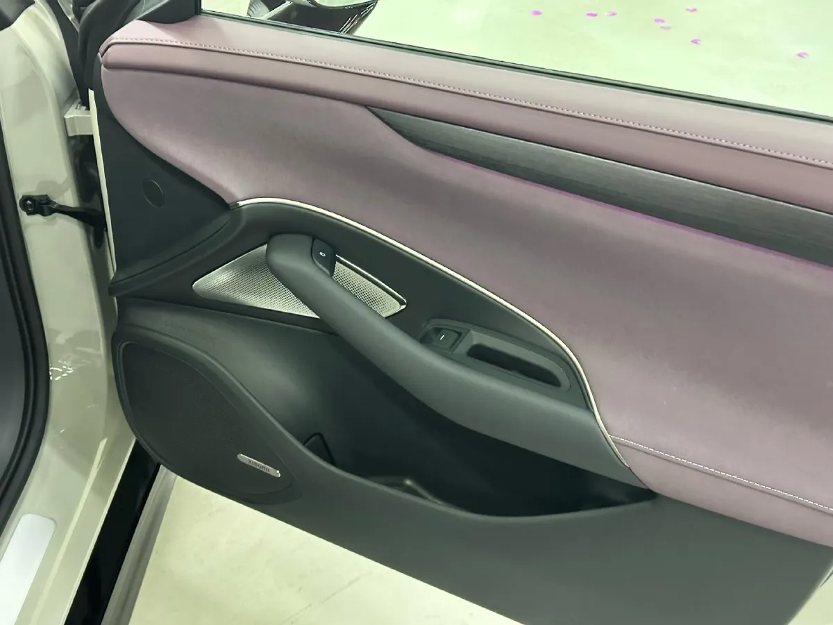 2024 MI SU7 BEV 73.6KWH,autocango,china used car exporter,china ev exporter,chinese used car exporter,chinese used ev exporter