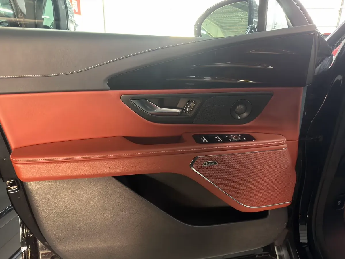 2023 Lincoln Nautilus 2.0T 282HP L4 E-CVT Hybrid,autocango,china used car exporter,china ev exporter,chinese used car exporter,chinese used ev exporter