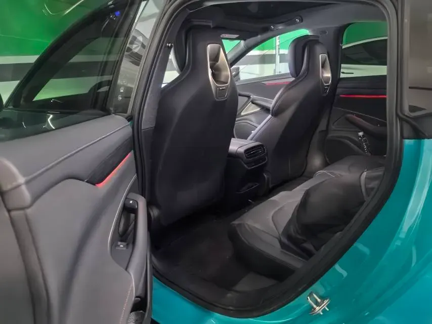 2024 MI SU7 BEV 73.6KWH,autocango,china used car exporter,china ev exporter,chinese used car exporter,chinese used ev exporter