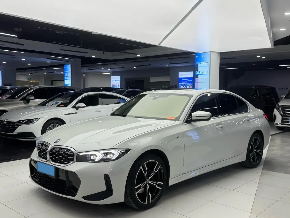 2024 BMW 3 Series 2.0T 184HP L4 8AT