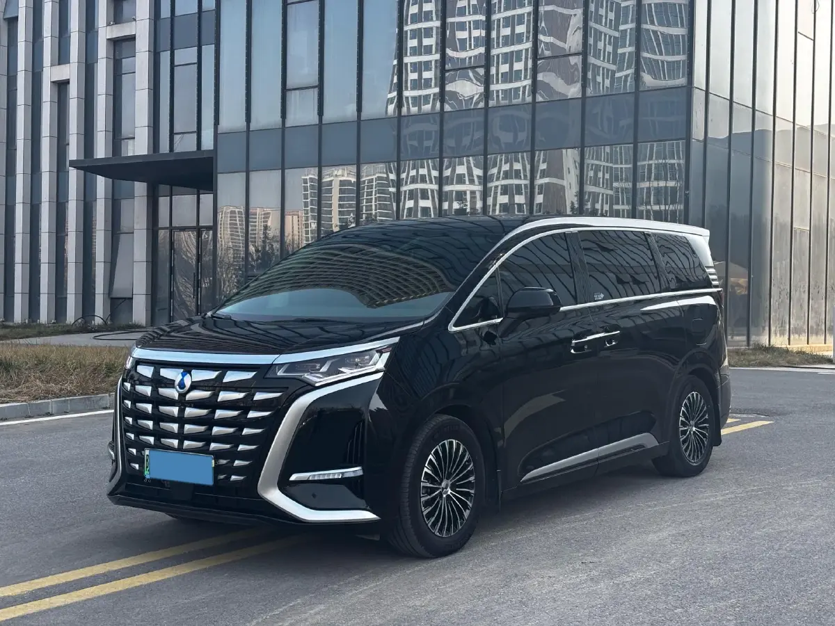2022 HongQi HS7 3.0T 337HP V6 8AT