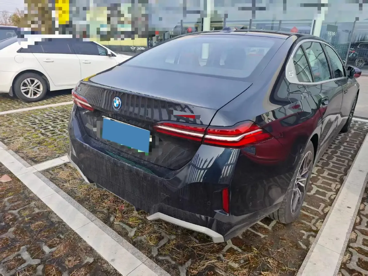 2025 BMW i5 BEV 96.96KWH,autocango,china used car exporter,china ev exporter,chinese used car exporter,chinese used ev exporter