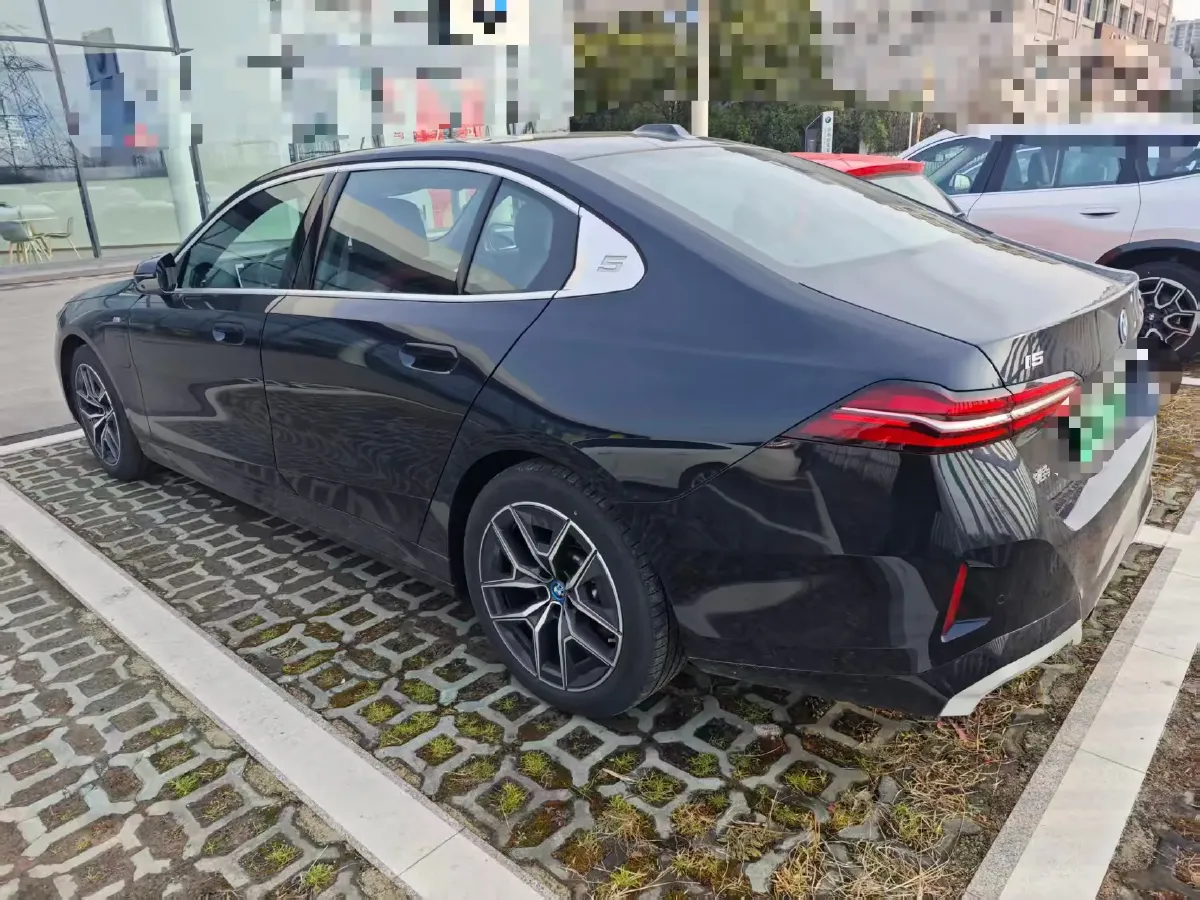 2025 BMW i5 BEV 96.96KWH,autocango,china used car exporter,china ev exporter,chinese used car exporter,chinese used ev exporter