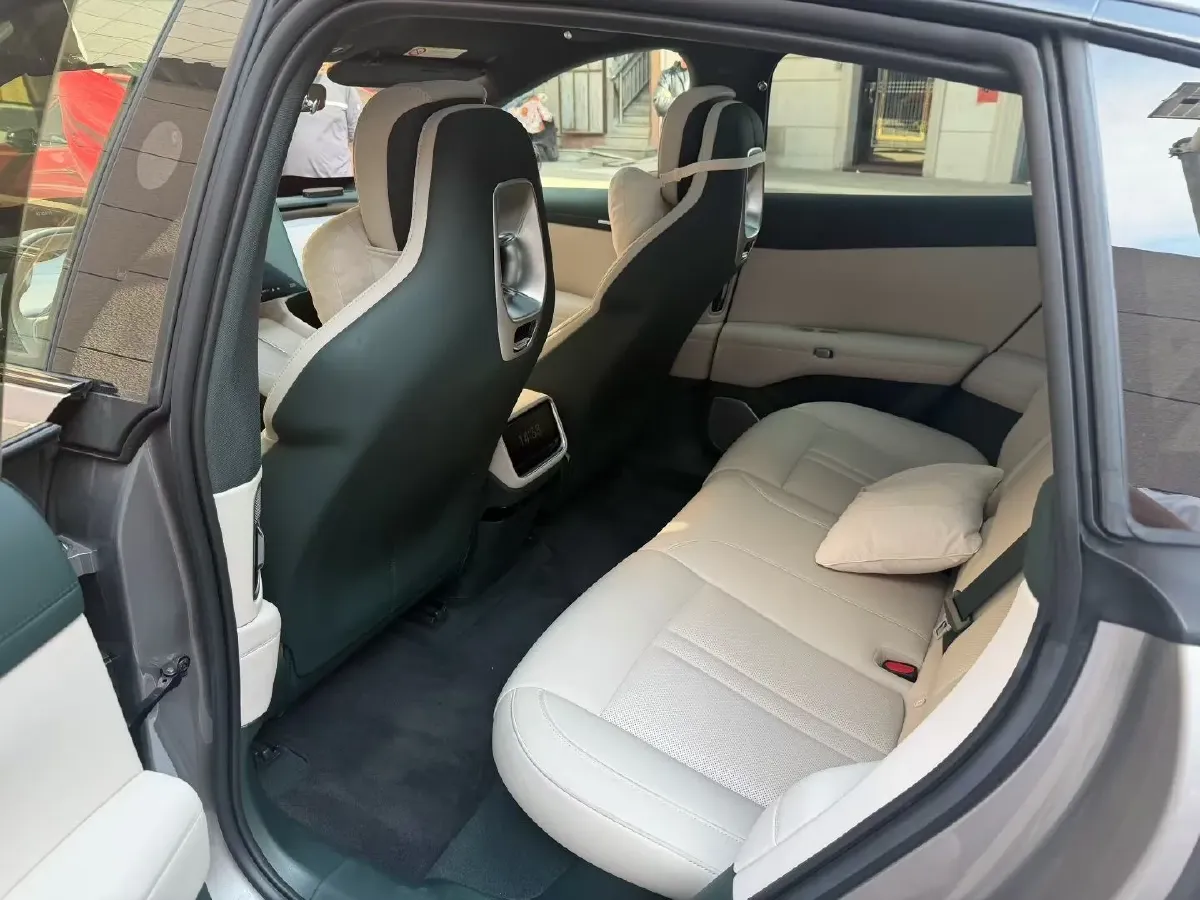 2025 MI YU7 BEV 96.3KWH,autocango,china used car exporter,china ev exporter,chinese used car exporter,chinese used ev exporter