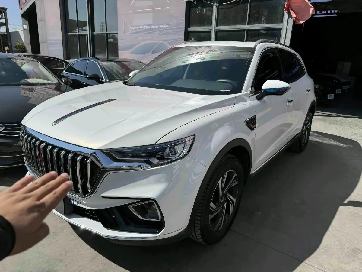 2022 HongQi HS5 2.0T 224HP L4 6AT