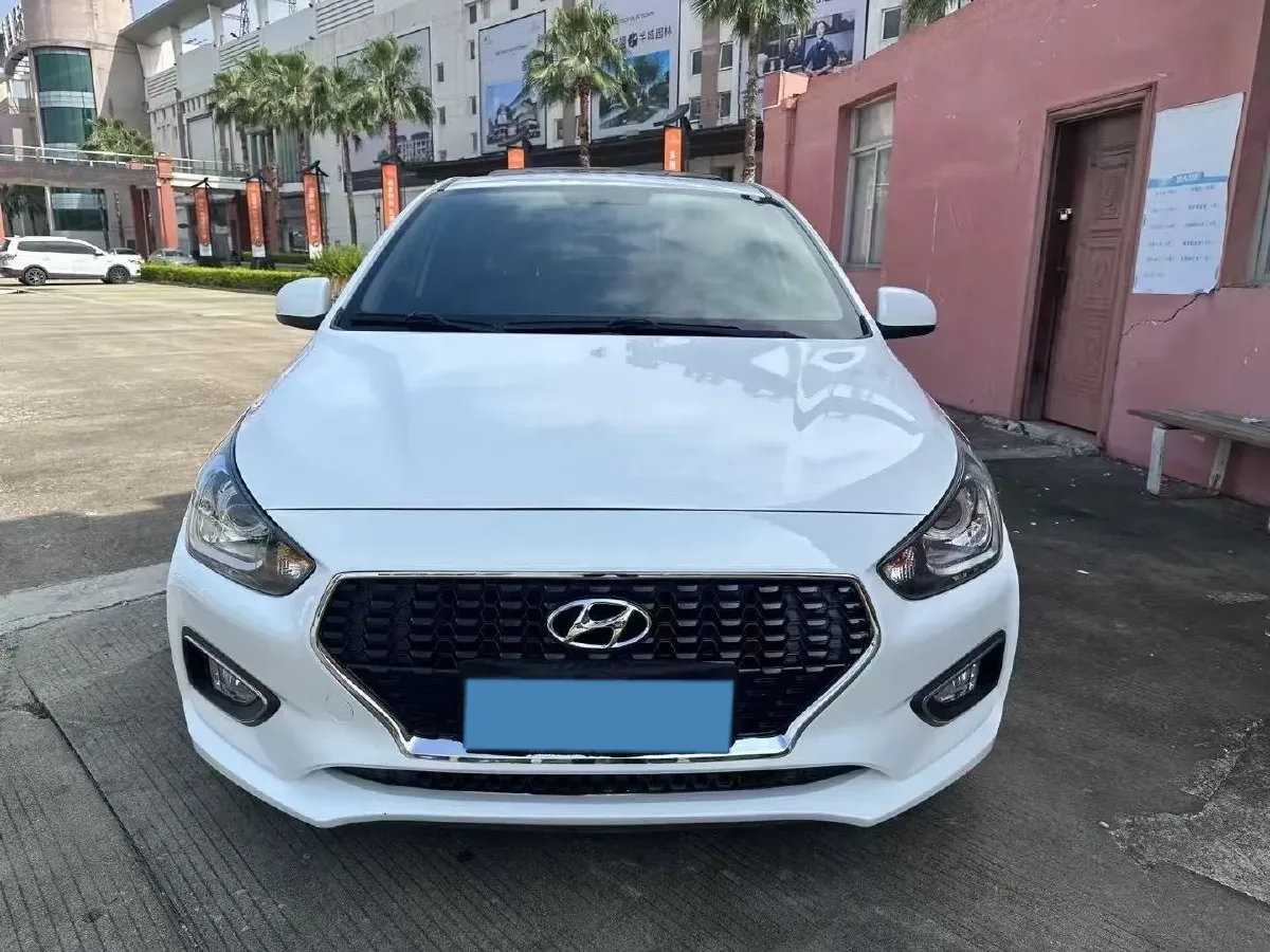 2017 Hyundai Reina 1.4L 95HP L4 4AT,autocango,china used car exporter,china ev exporter,chinese used car exporter,chinese used ev exporter