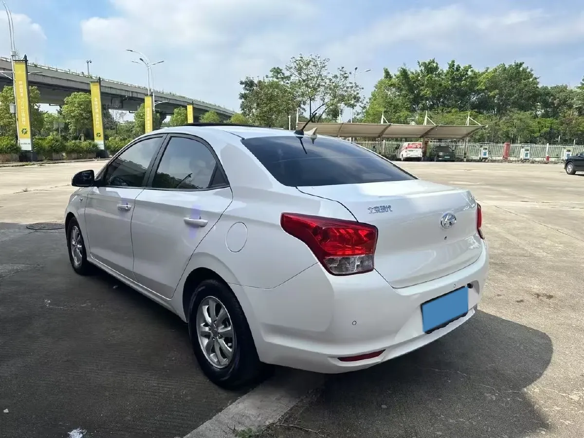 2017 Hyundai Reina 1.4L 95HP L4 4AT,autocango,china used car exporter,china ev exporter,chinese used car exporter,chinese used ev exporter