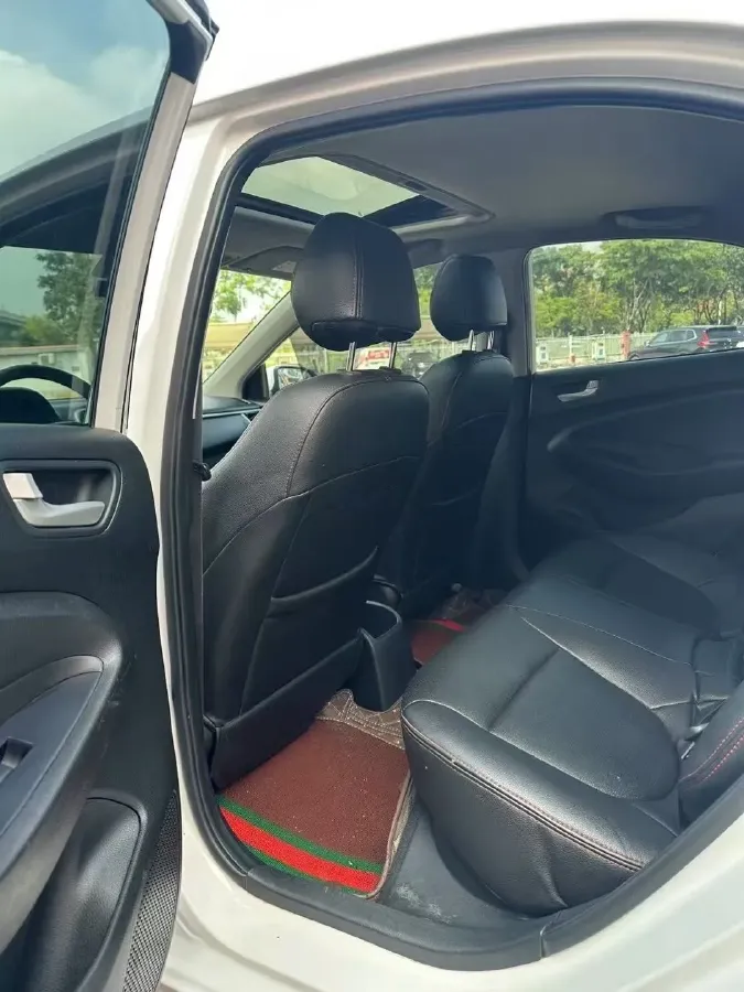 2017 Hyundai Reina 1.4L 95HP L4 4AT,autocango,china used car exporter,china ev exporter,chinese used car exporter,chinese used ev exporter