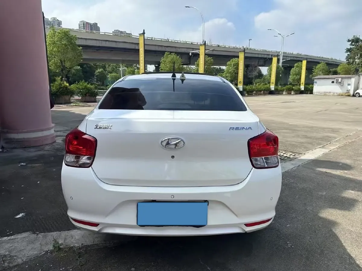 2017 Hyundai Reina 1.4L 95HP L4 4AT,autocango,china used car exporter,china ev exporter,chinese used car exporter,chinese used ev exporter