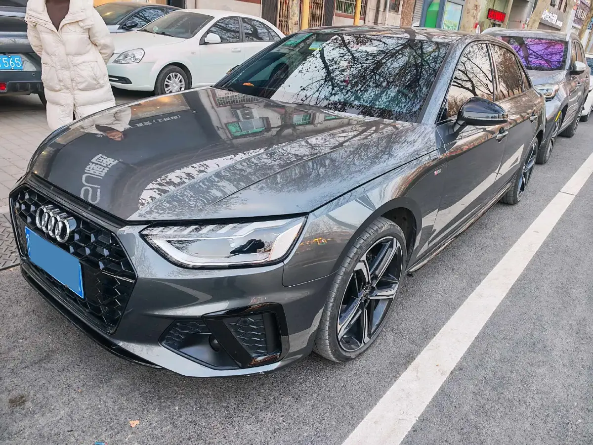 2024 Audi A4L 2.0T 190HP L4 7DCT