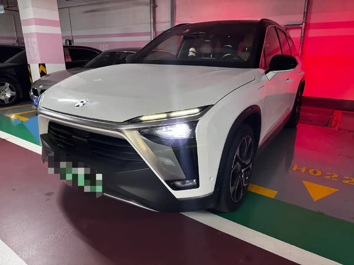 2020 NIO ES8 BEV 70KWH