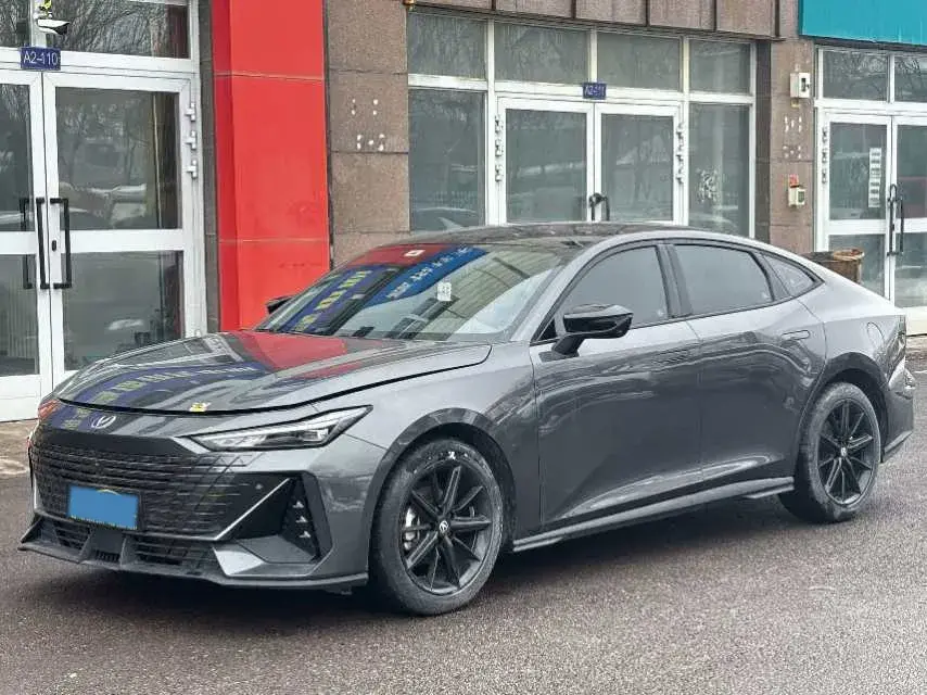 2022 ChangAn UNI-V 1.5T 188HP L4 7DCT