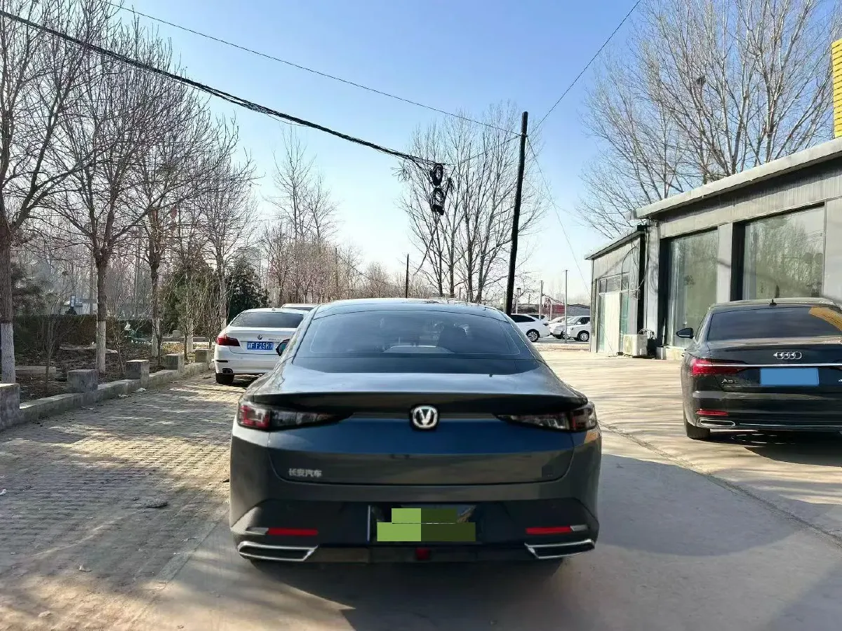 2024 ChangAn Eado 1.5T 170HP L4 7DCT,autocango,china used car exporter,china ev exporter,chinese used car exporter,chinese used ev exporter
