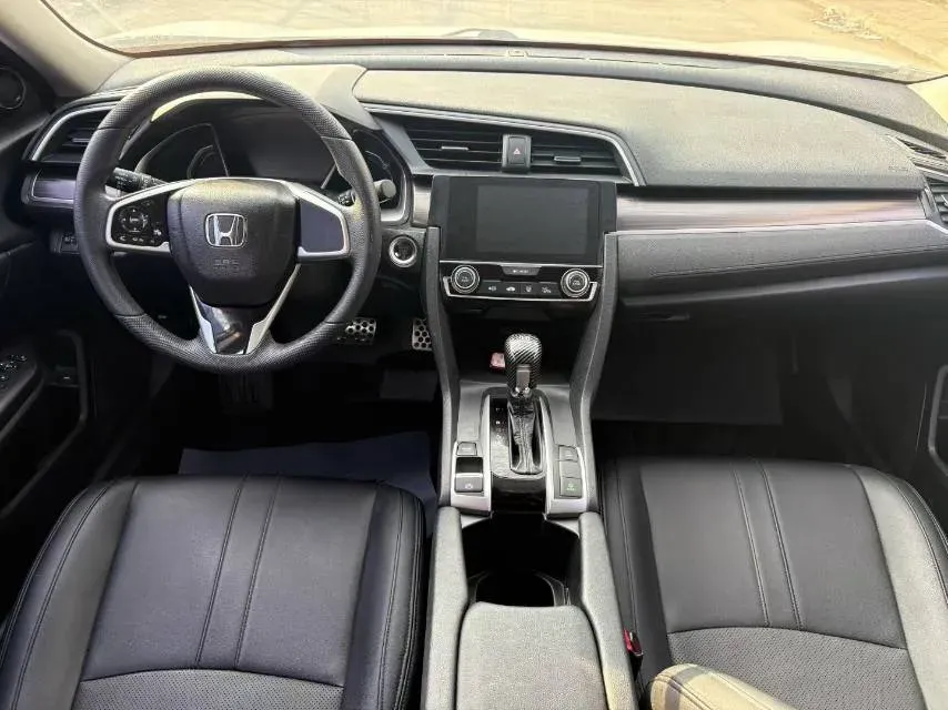 2019 Honda Civic 1.5T 177HP L4 CVT,autocango,china used car exporter,china ev exporter,chinese used car exporter,chinese used ev exporter
