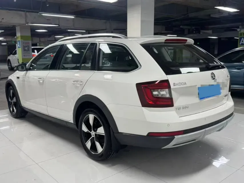 2018 Skoda Octavia 1.4T 150HP L4 7DCT,autocango,china used car exporter,china ev exporter,chinese used car exporter,chinese used ev exporter