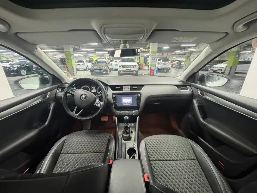 2018 Skoda Octavia 1.4T 150HP L4 7DCT,autocango,china used car exporter,china ev exporter,chinese used car exporter,chinese used ev exporter