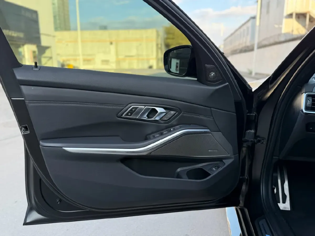 2021 BMW M3 3.0T 510HP L6 8AT,autocango,china used car exporter,china ev exporter,chinese used car exporter,chinese used ev exporter