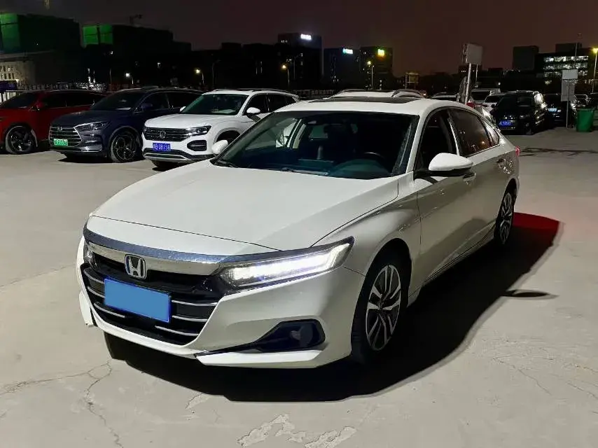 2022 Honda Accord 2.0L 146HP L4 E-CVT Hybrid