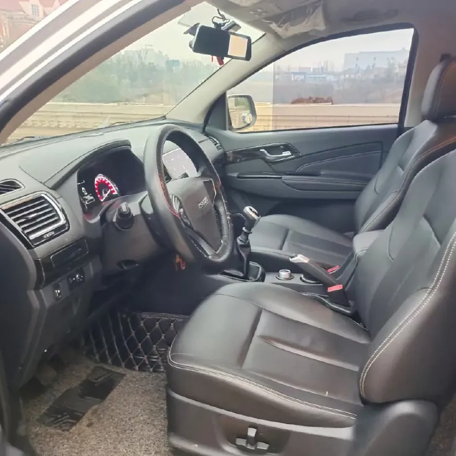 2020 Isuzu LingTuo 2.5T 150HP L4 6MT,autocango,china used car exporter,china ev exporter,chinese used car exporter,chinese used ev exporter