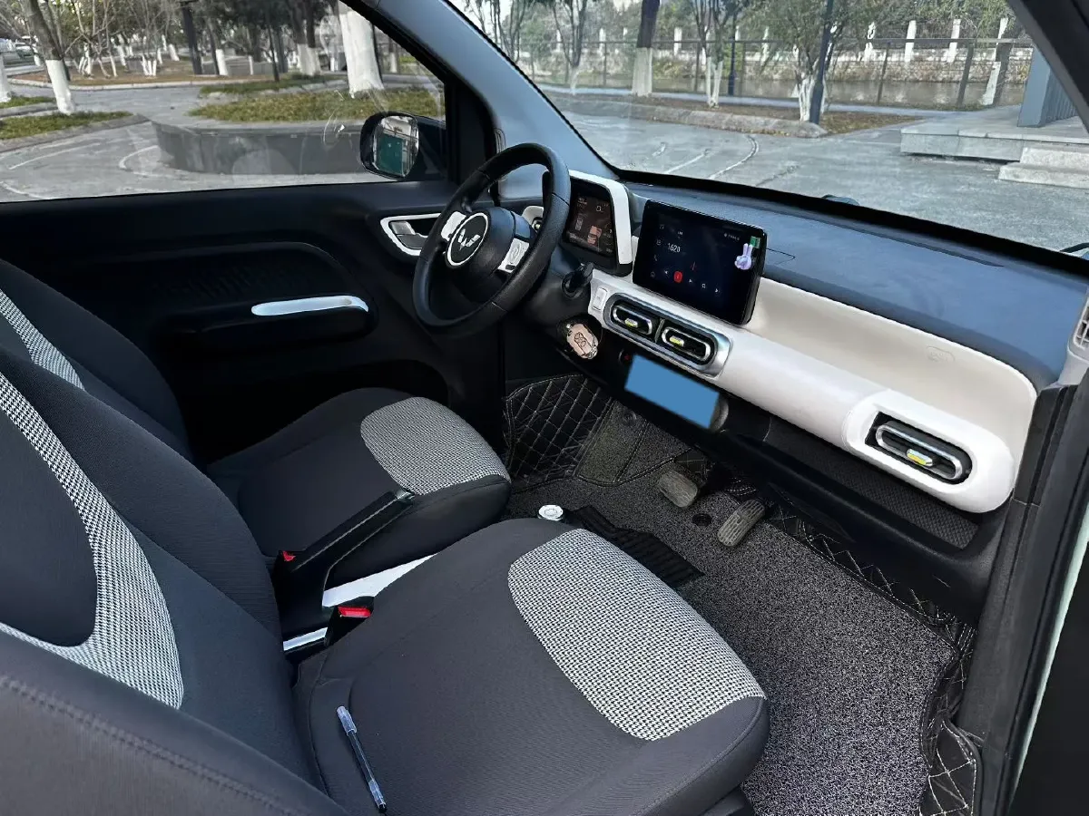 2024 WuLing HongGuang MINI EV BEV 17.3KWH,autocango,china used car exporter,china ev exporter,chinese used car exporter,chinese used ev exporter