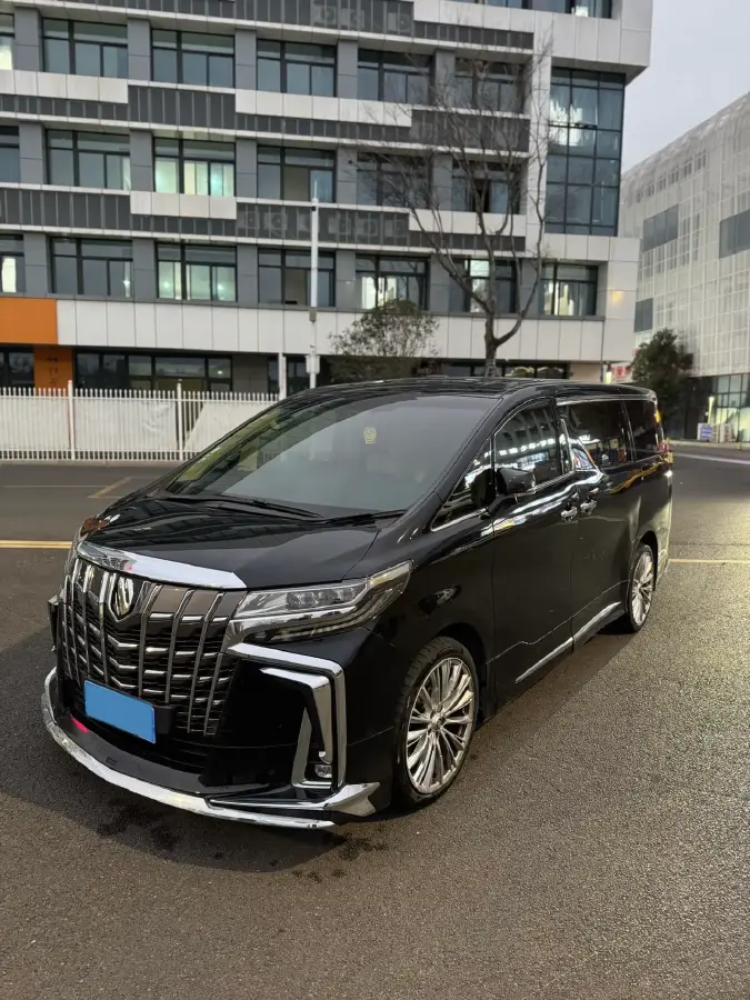 2018 Toyota Alphard 3.5L 275HP V6 6AT