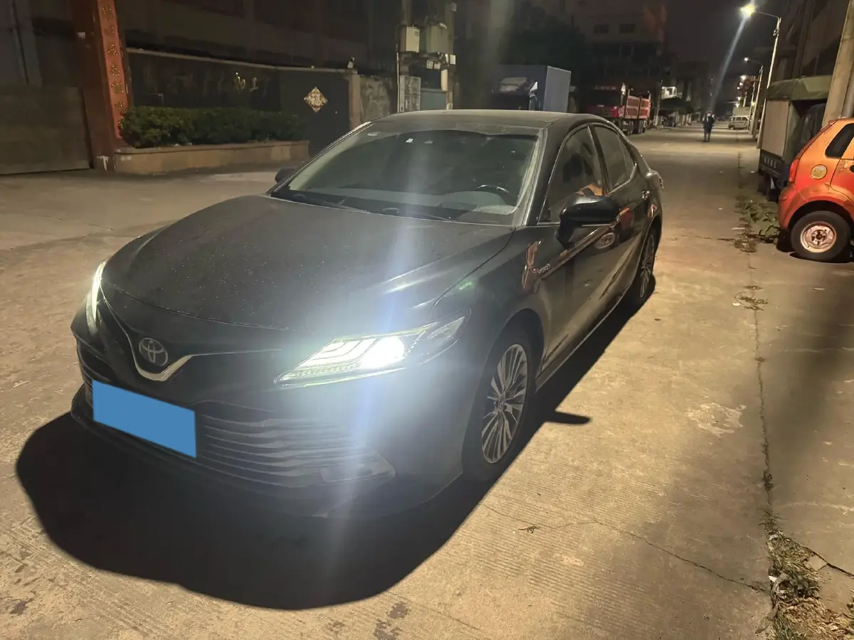 2018 Toyota Camry 2.5L 178HP L4 E-CVT Hybrid