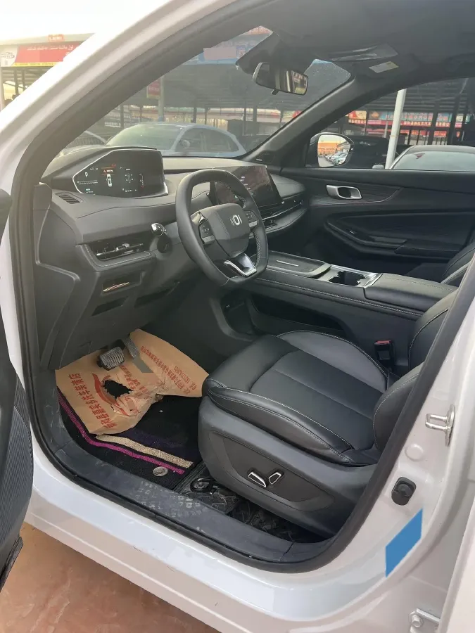 2025 ChangAn CS55PLUS PHEV 1.5L 98HP L4 E-CVT PHEV,autocango,china used car exporter,china ev exporter,chinese used car exporter,chinese used ev exporter