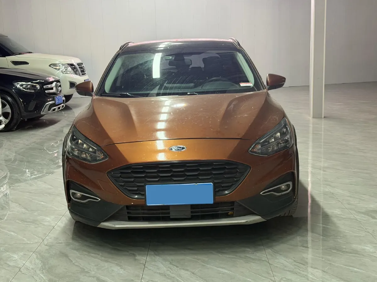 2021 Ford Focus Active 1.5T 174HP L3 8AT,autocango,china used car exporter,china ev exporter,chinese used car exporter,chinese used ev exporter