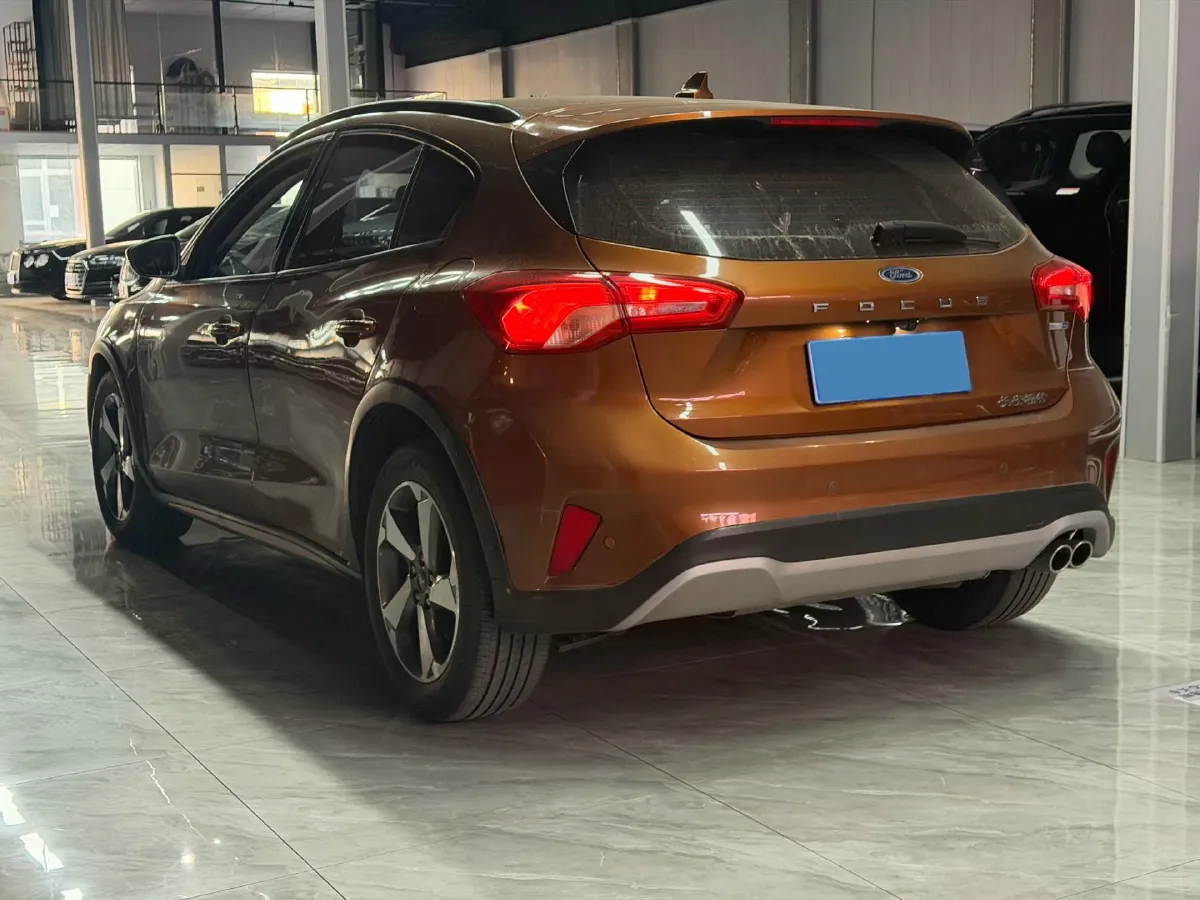 2021 Ford Focus Active 1.5T 174HP L3 8AT,autocango,china used car exporter,china ev exporter,chinese used car exporter,chinese used ev exporter