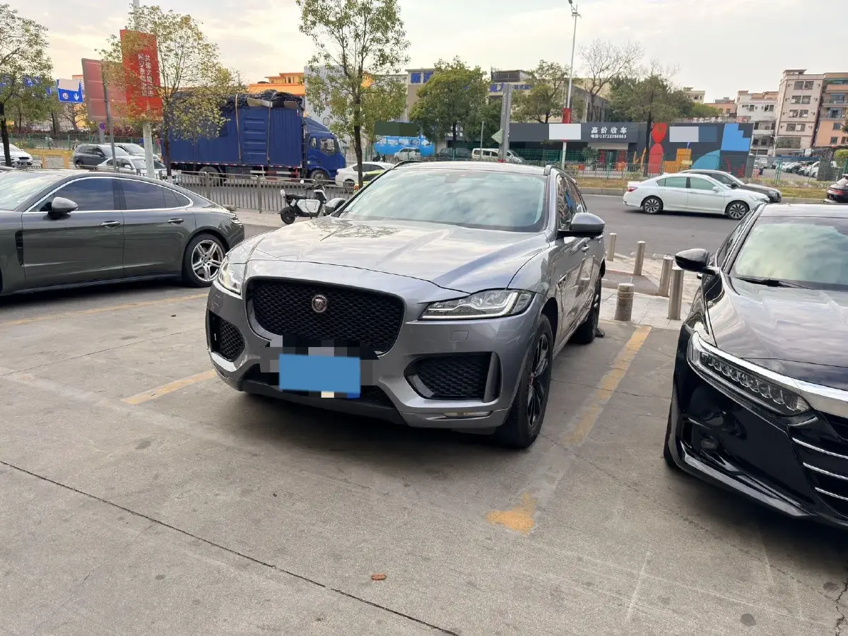 2020 Jaguar F-PACE 2.0T 250HP L4 8AT