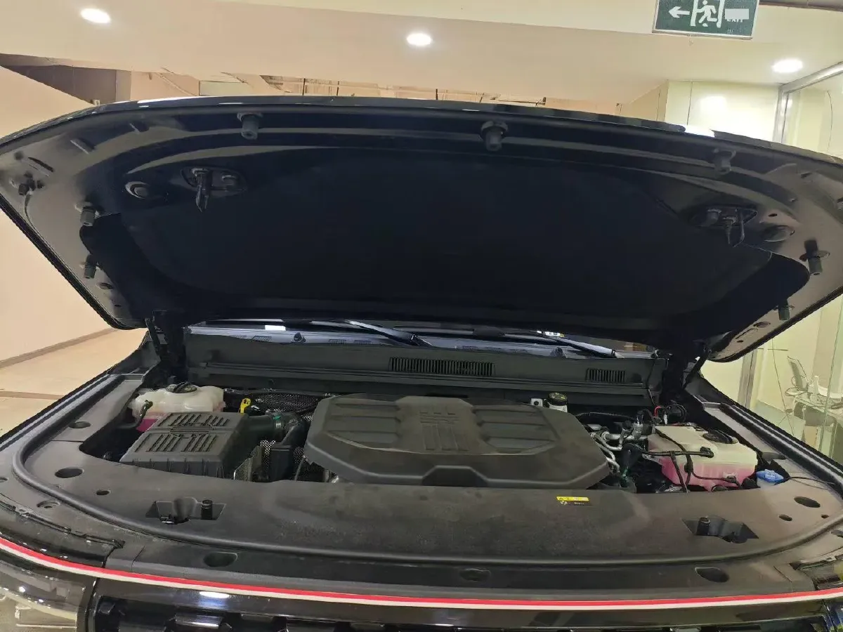 2025 Jetour Zongheng G700 2.0T 211HP L4 2DHT PHEV,autocango,china used car exporter,china ev exporter,chinese used car exporter,chinese used ev exporter