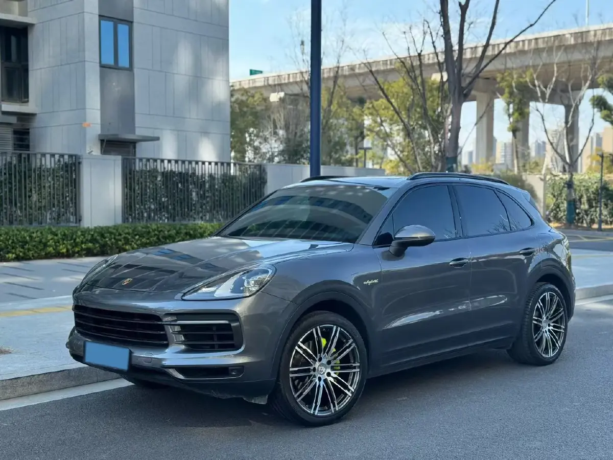 2020 Porsche Cayenne 2.0T 252HP L4 8AT PHEV 14.1KWH