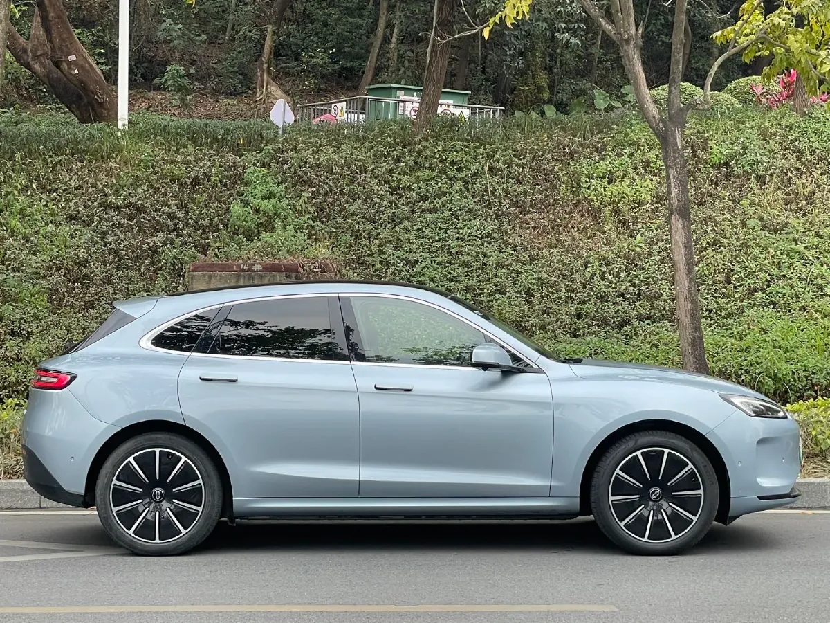 2022 Infiniti Q50L 2.0T 211HP L4 7AT,autocango,china used car exporter,china ev exporter,chinese used car exporter,chinese used ev exporter